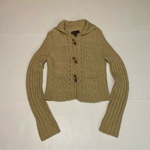 11.⭐️ Vintage Abercrombie and Fitch CO. tan sweater size large